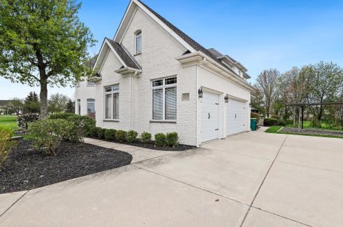 21118 Lee St, Joliet, IL 60404-0602