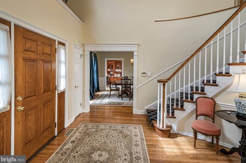 1 Tomlyn Dr, Princeton, NJ 08540-4316
