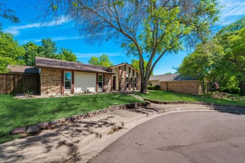 10914 Giddings Cir, Dallas TX  75238-2950 exterior