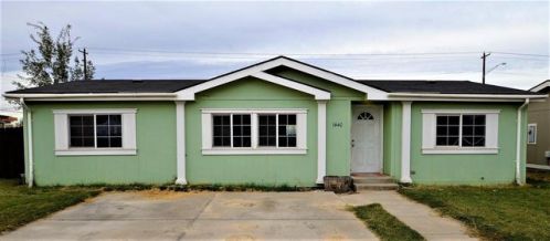 1440 Mountain View Ln, Zillah, WA 98953-9154