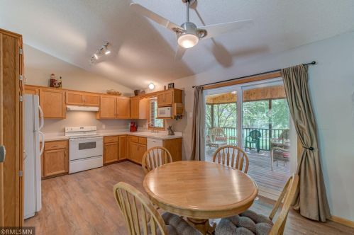 1090 Heather Dr, Saint Paul MN  55129-8573 exterior