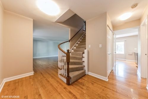 179 Downing Rd, Buffalo Grove, IL 60089-4317