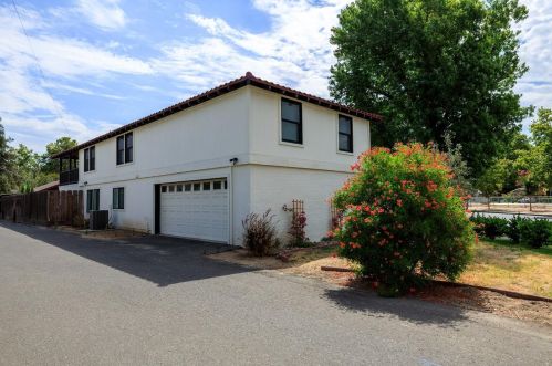 1267 Canal Dr, Turlock CA  95380-4159 exterior