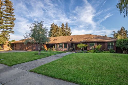 10004 Tepopa Dr, Valley Home, CA 95361-9286