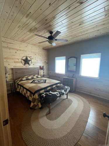 2221 Sigler Dr, Sangre De Cristo Ranches CO exterior