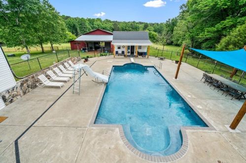 301 Cp Rd, Big Canoe GA  30143-4307 exterior