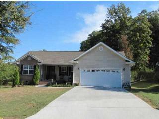 131 Chestnut Oak Dr, Cleveland, TN 37311-8591