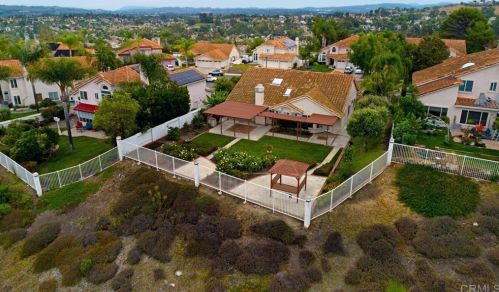 1117 Masterpiece Dr, Oceanside, CA 92057-6804