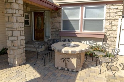 9127 Middlefield Dr, Riverside CA  92508-6261 exterior