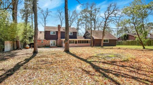 1100 Chateau Wood Pkwy Dr, Conroe TX  77385-9773 exterior