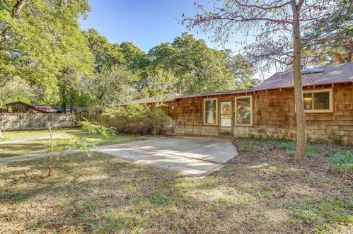 607 Clb Oak Dr, Fort Worth TX  76114-3346 exterior