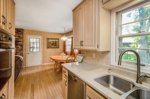 7216 Courtly Rd, Saint Paul MN  55125-1661 exterior