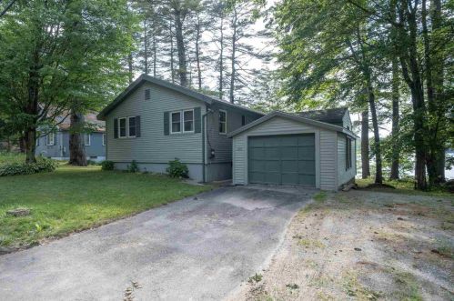 120 Emerald Dr, Hillsboro, NH 03244-5025