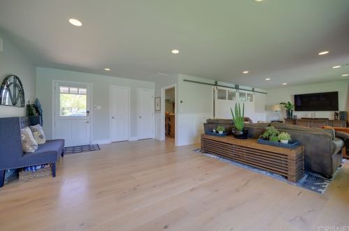 5149 Sophia Ave, Van Nuys, CA 91436-1309