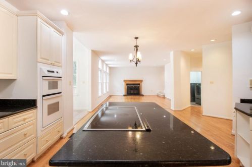 15302 Sweetridge Rd, Silver Spring MD 20905-3804 exterior