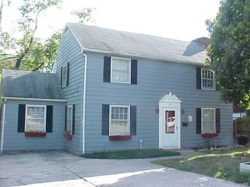 705 Euclid Pl, Alton, IL 62002-4506
