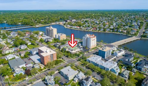 1701 Park Ave, Tinton Falls NJ  07712-9000 exterior