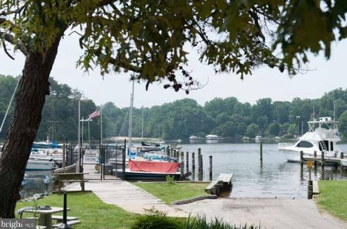 611 Park Rd, Severna Park MD  21146-3524 exterior