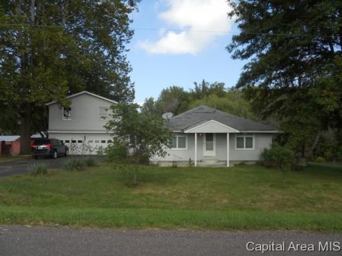 5911 Mansion Rd, Chatham, IL 62629-8751