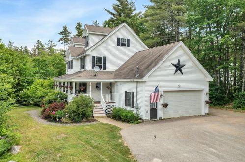18 Kent Locke Cir, Alton, NH 03809-5070