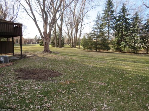 1265 Bridle Path Ct, Saint Paul MN  55110-2230 exterior