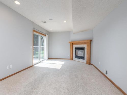 664 Bridle Ridge Rd, Saint Paul MN  55123-1681 exterior