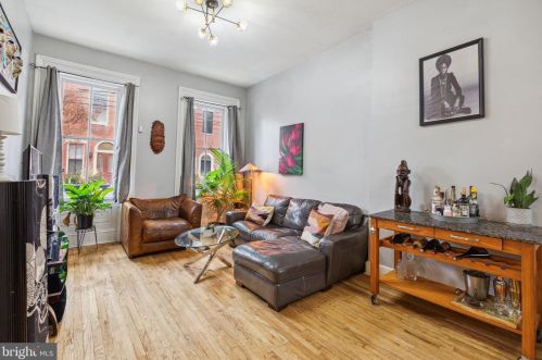 627 16th St, Philadelphia PA  19130-3415 exterior