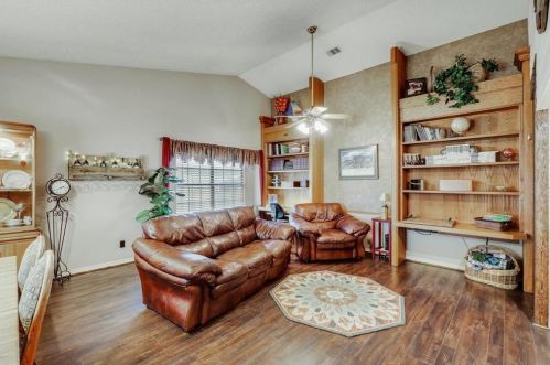 7026 Christina Ln, Garland TX 75043-6619 exterior