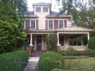 2553 Napier Ave, Macon, GA 31204-4068