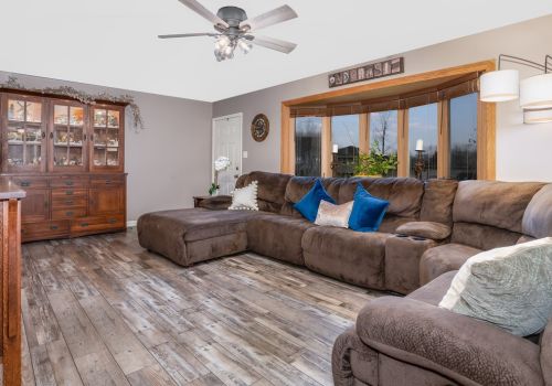 3904 Jonathan Simpson Dr, Joliet, IL 60431-8713