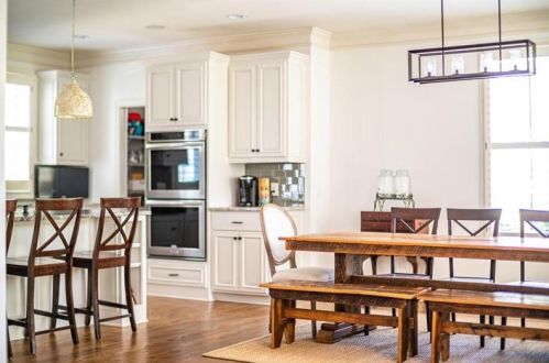 4437 Carmain Dr, Atlanta GA  30342-3503 exterior