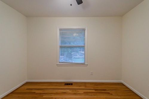 2870 Handy Dr, Atlanta GA  30318-7237 exterior