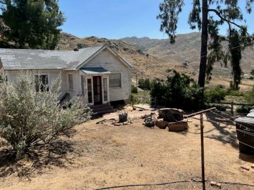 2270 Mt Vernon Ave, Riverside CA  92507-4624 exterior