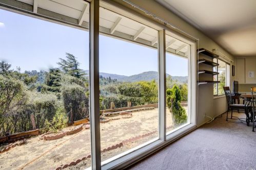 139 Tamal Vista Dr, San Rafael, CA 94901-1645
