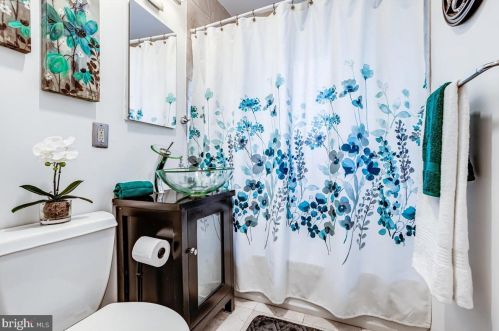 15 Snowden Ln, Princeton NJ exterior