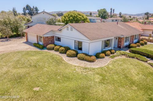 524 Clubhouse Dr, Santa Maria, CA 93455-3630