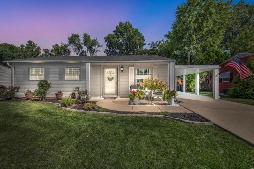 361 Imperial Ln, Fenton, MO 63026-2818