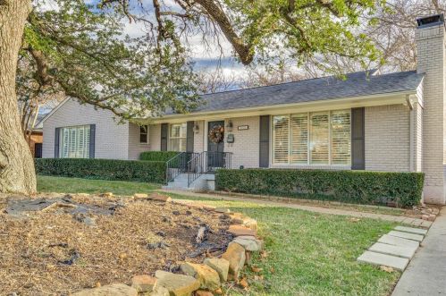 3928 Clover Ln, Dallas, TX 75220-3704