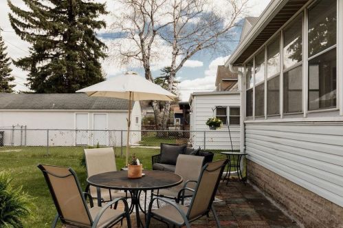 1159 Juliet Ave, Saint Paul MN  55105-2922 exterior