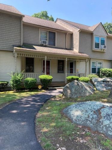 25 Birdie Ct, Coventry, RI 02816-5792