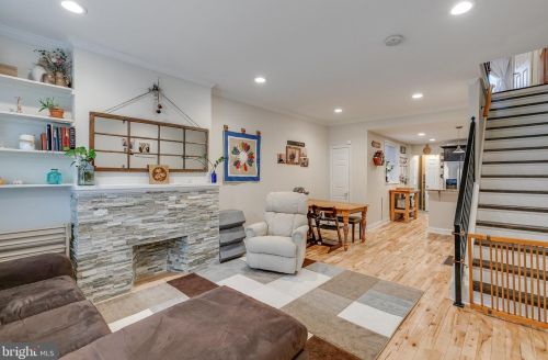 1843 Dudley St, Philadelphia, PA 19145-2923