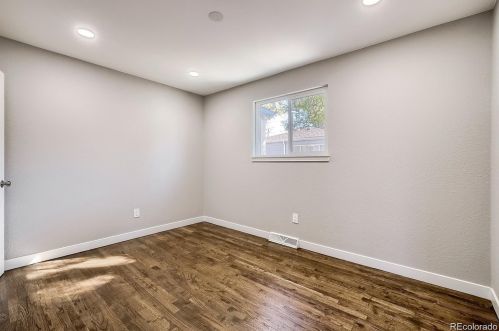 616 Lowell Blvd, Denver CO  80204-3102 exterior