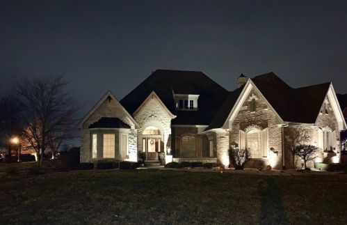 22588 Pebble Lake Ct, Frankfort, IL 60423-8975