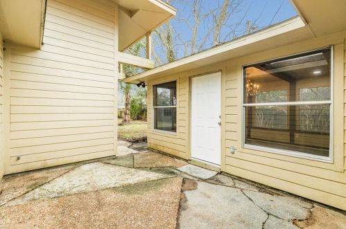 921 Western Ave, Angleton TX 77515-4256 exterior