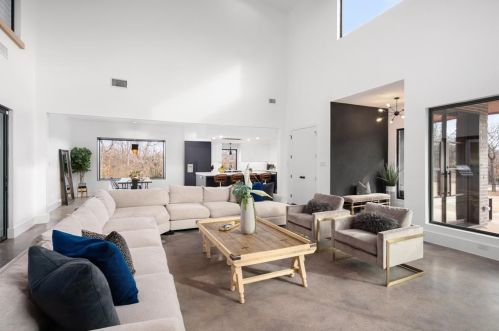 913 Thornridge Cir, Argyle TX 76226-2525 exterior