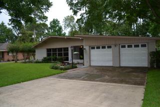 8521 Merlin Dr, Houston TX  77055-4836 exterior