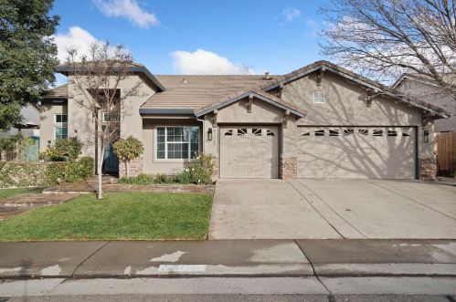 9229 Crosscourt Way, Elk Grove, CA 95624-3919