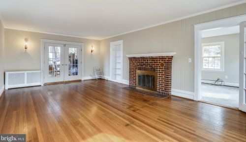 8401 Cedar St, Silver Spring MD 20910-4324 exterior