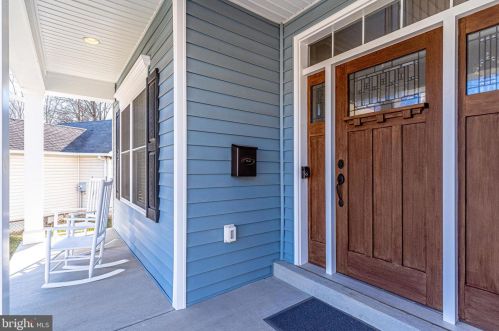 1946 Fay Pl, Falls Church, VA 22043-1228
