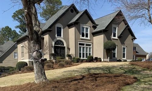 5001 Bradmeade Ct, Marietta, GA 30066-6925